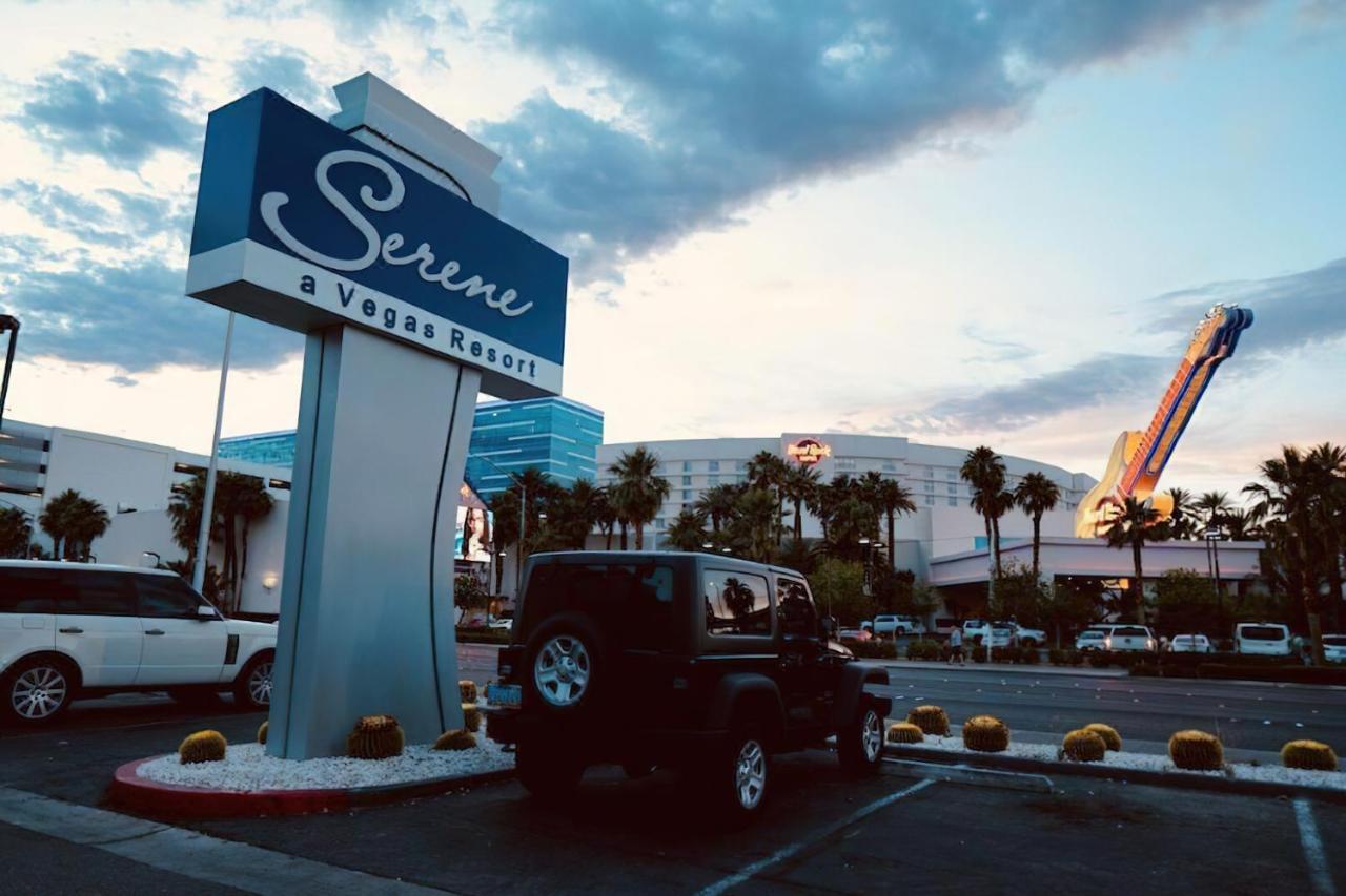 Serene Vegas Boutique Hotel Лас-Вегас Экстерьер фото